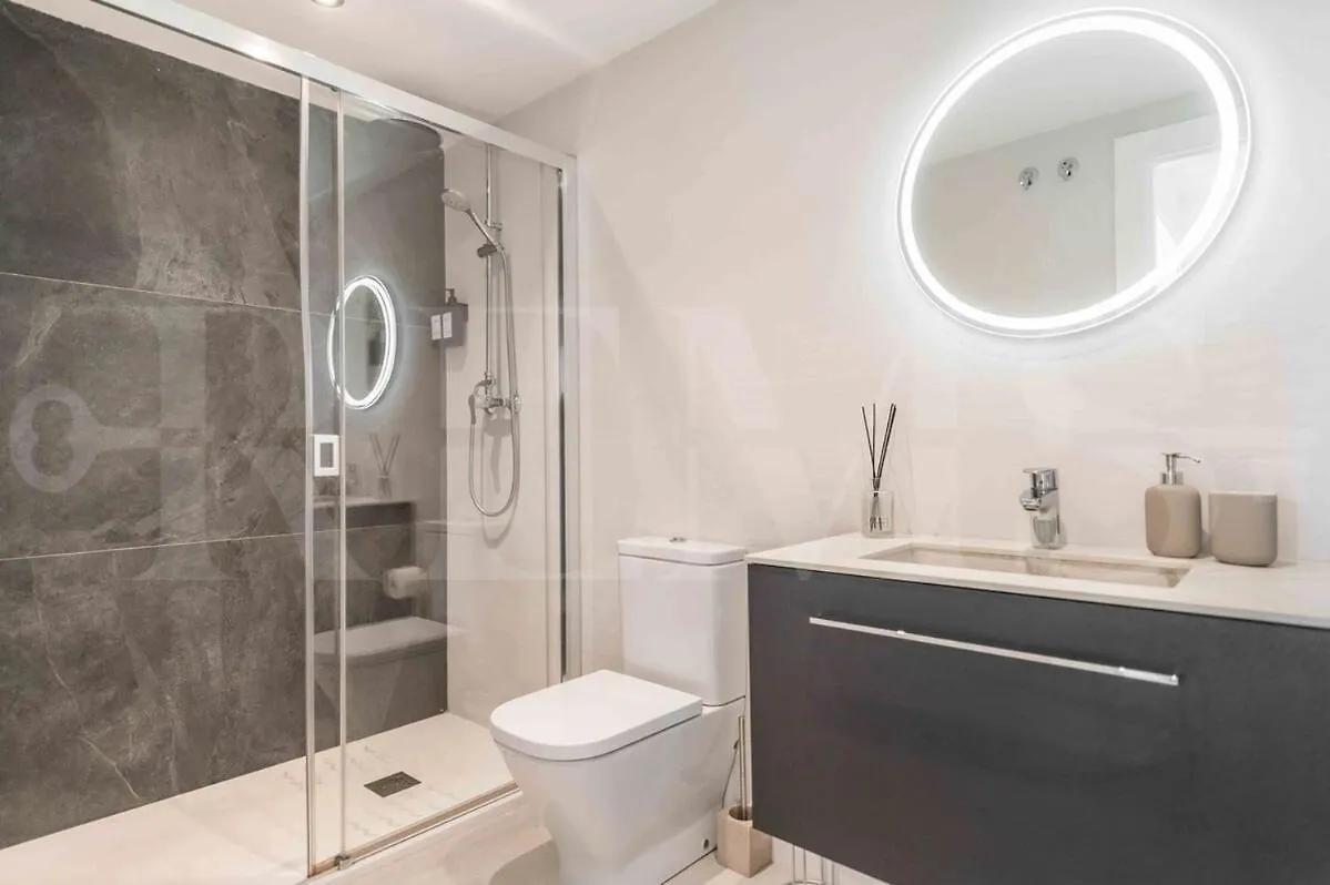 شقة Hillside Gem, Panoramic Sea Views And 2 Terraces Rems مالقة