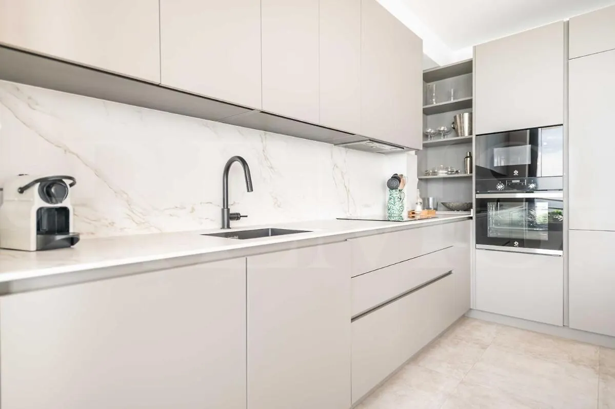 Апартаменты Hillside Gem, Panoramic Sea Views And 2 Terraces Rems Малага