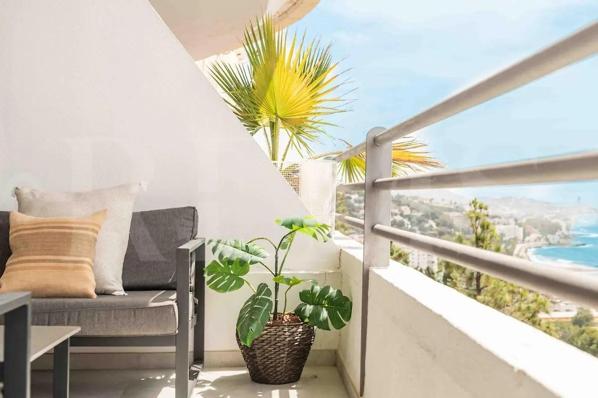 Апартаменты Hillside Gem, Panoramic Sea Views And 2 Terraces Rems Малага 0*,  Испания